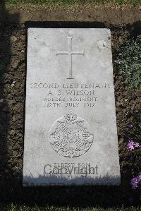 Boulogne Eastern Cemetery - Wilson, Allan Stanley